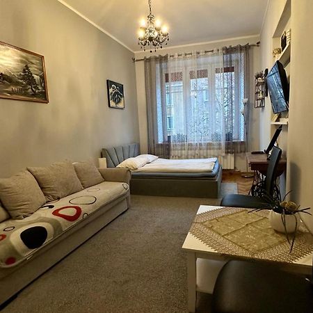 Apartament Przy Dworcu Radom Eksteriør billede