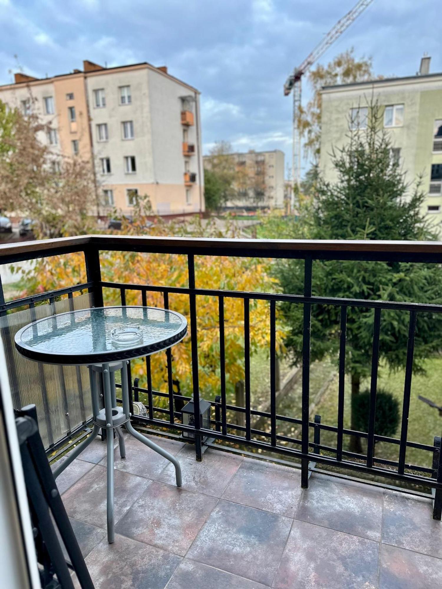 Apartament Przy Dworcu Radom Eksteriør billede