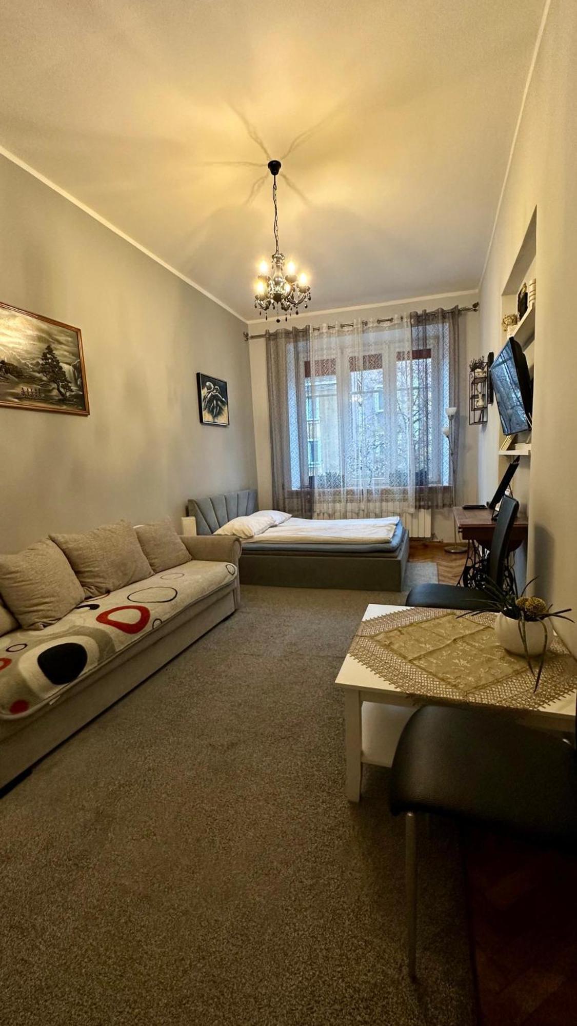 Apartament Przy Dworcu Radom Eksteriør billede
